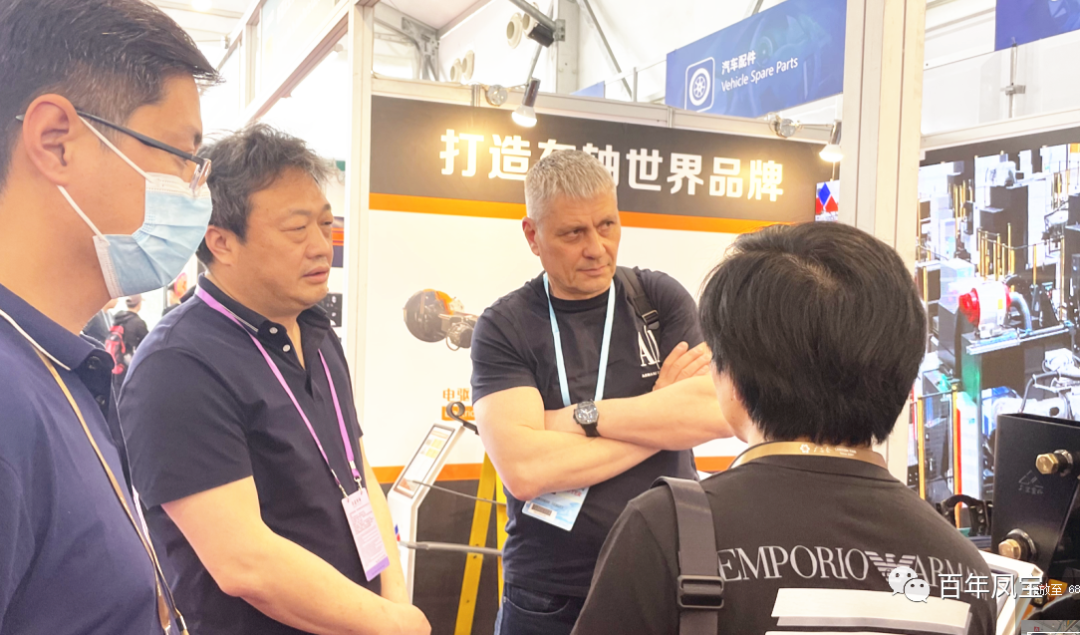 九游体育（中国）重科亮相133届广交会