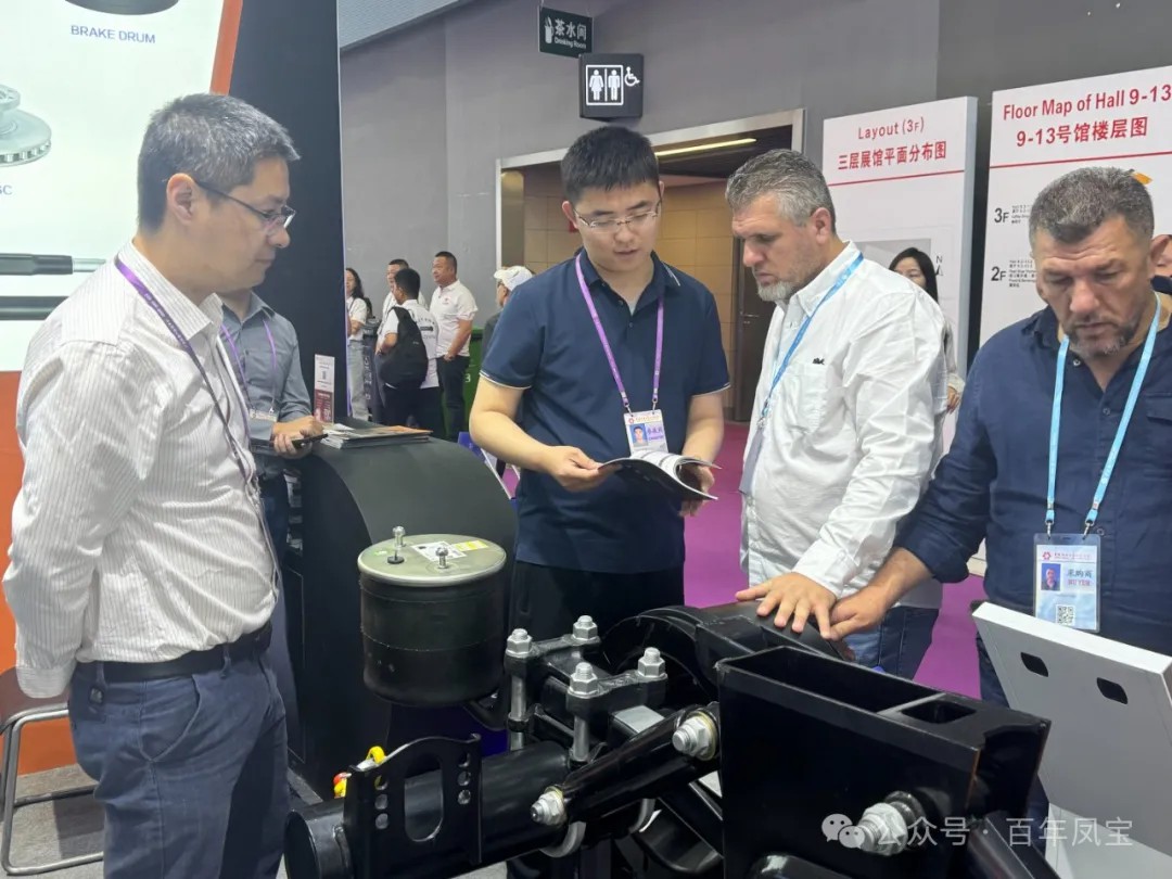 积极应对关税挑战 精准布局新兴市场——九游体育（中国）重科参加137届广交会